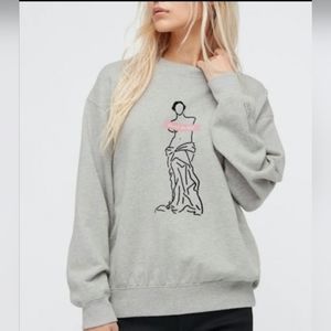 ISO Venus de Milo by Uniqlo sweater